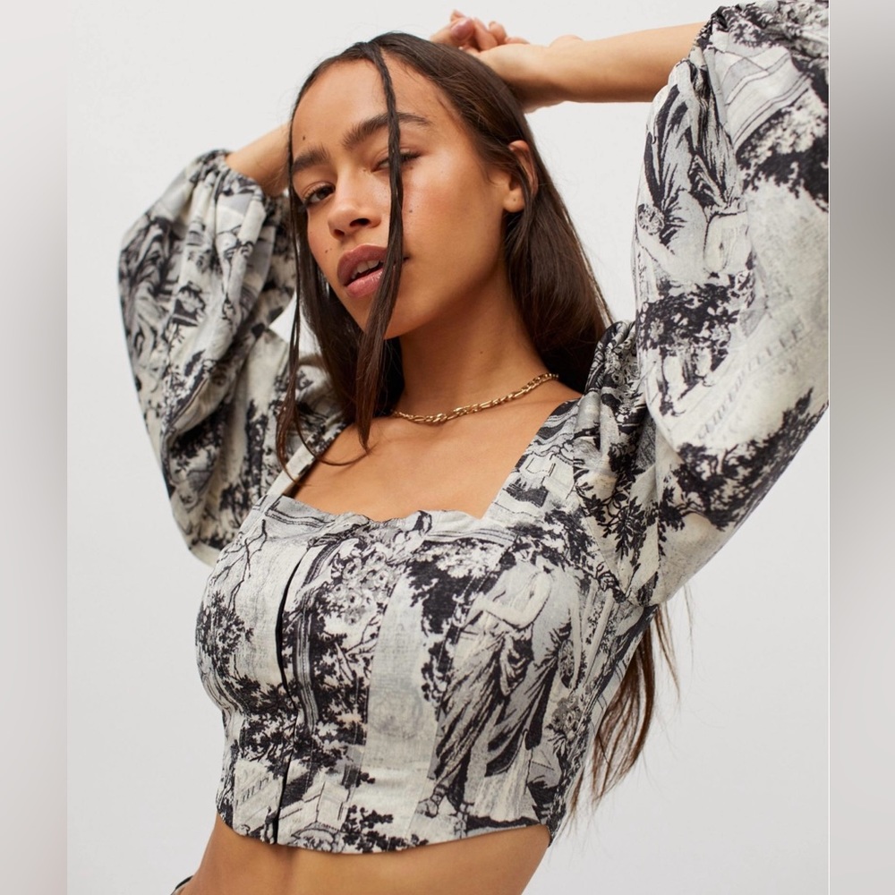 NWOT UO Maddie Cropped Bustier Top, size medium
